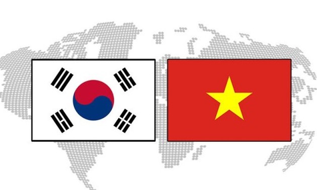 Korean, Vietnamese firms sign ICT deals