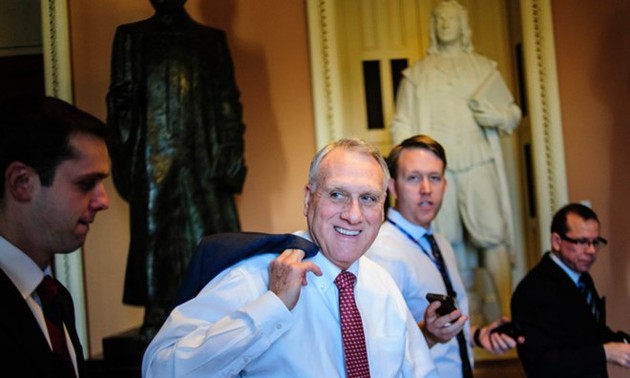 Former Senator Jon Kyl to replace John McCain in Arizona