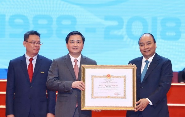 PM Nguyen Xuan Phuc attends Vietinbank’s 30th anniversary