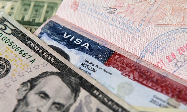 US denies Cuban health minister visa