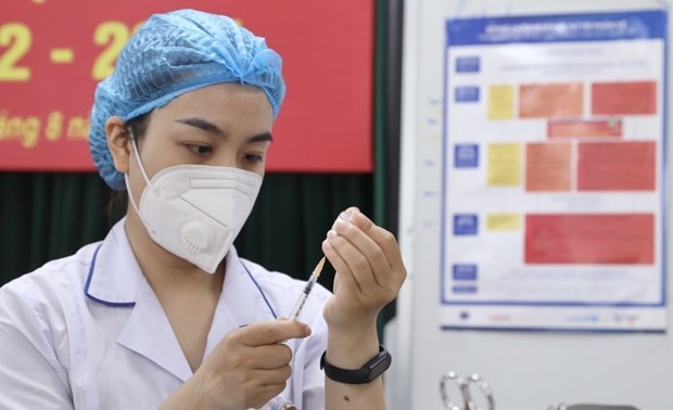  Vietnam speeds up COVID-19 vaccinations