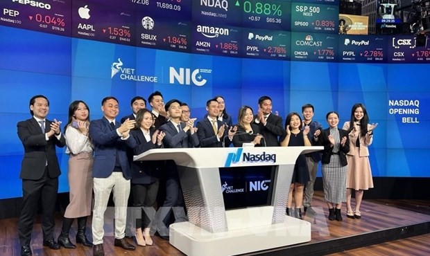 Vietnamese Ambassador rings bell at Nasdaq MarketSite in celebration of entrepreneurship