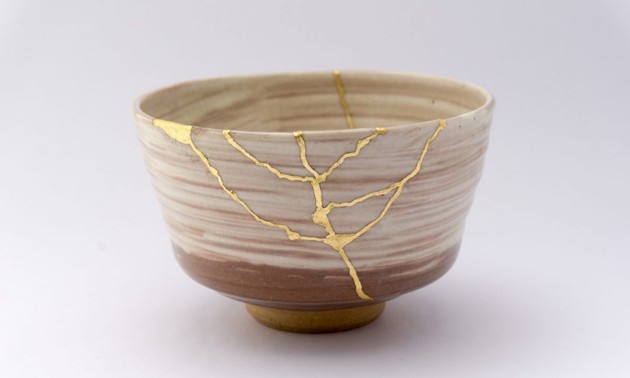 Kintsugi, Japanese art of fixing broken pottery and restoring the human soul