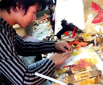 Peinture en feuilles mortes - nouveau plaisir des artistes vietnamiens