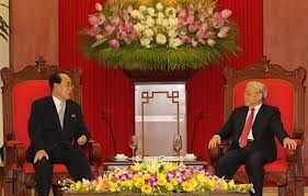 Kim Yong Nam termine avec succès sa visite au Vietnam