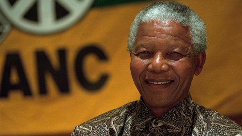 Message de condoléances des dirigeants vietnamiens suite à la mort de Nelson Mandela