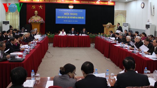 Ouverture de la 13è réunion du présidium du CC du Front de la patrie du Vietnam