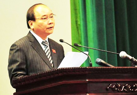 Nguyên Xuân Phuc travaille avec la province Quang Tri