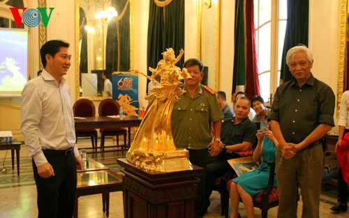 Projet de fonderie de 60 statues en or du génie Giong