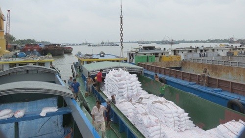 CNR améliore les voies navigables dans le delta du fleuve Rouge
