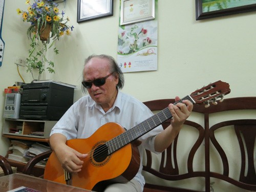 Hanoï dans le coeur du guitariste Văn Vượng