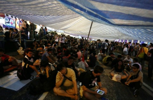 Hongkong: les fonctionnaires reprennent le travail, les écoles restent fermées