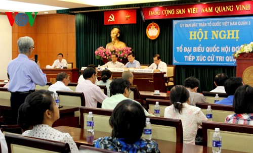 Truong Tan Sang à la rencontre des électeurs de Ho Chi Minh-ville