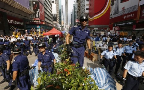 Hong Kong : le quartier des contestataires évacué