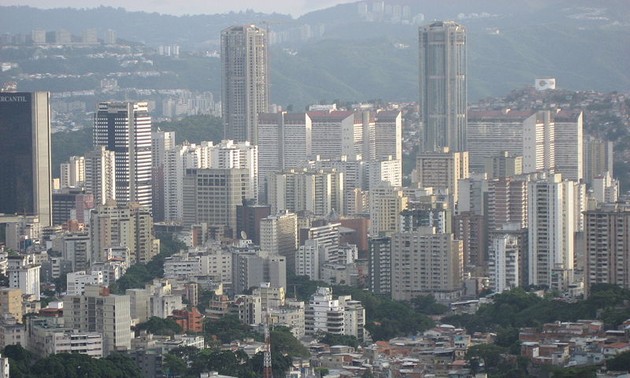 Caracas proteste contre une résolution du Parlement européen 