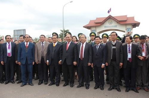 Inauguration du guichet unique au poste-fronitère Lao Bao-Densavane