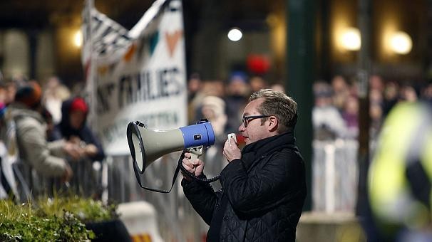 Suède : les anti-racistes encerclent les Pegida à Malmö