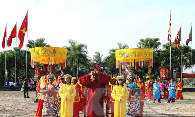 Culte d’offrandes du banh tet aux rois Hùng fondateurs du pays