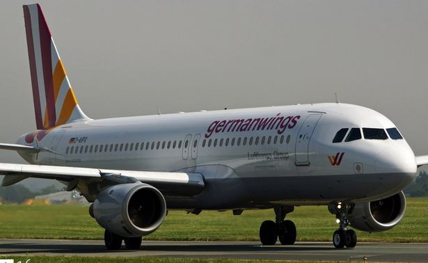 A320: L'un des pilotes était coincé hors du cockpit... 