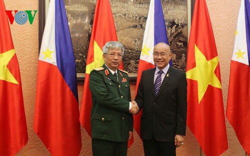 Premier dialogue stratégique de défense Vietnam-Philippines