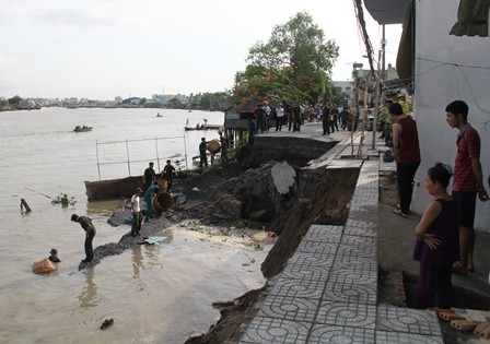 Colloque sur le contrôle des érosions dans le delta du Mékong