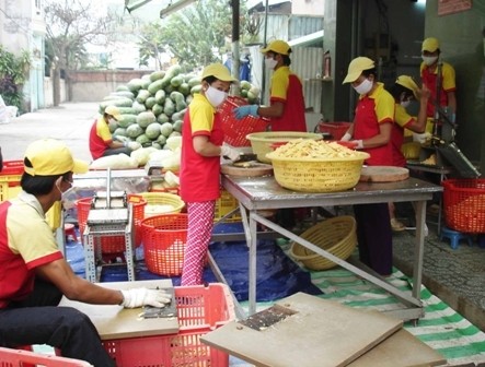 Nguyen Thi Doan reçoit des représentants de foyers commerçants