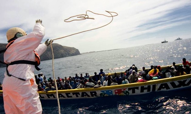 L’UE construit les établissements de réception pour les migrants clandestins 