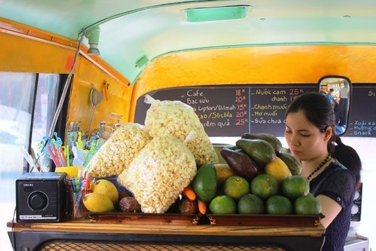 Café Bus – une belle initiative des jeunes vers la communauté