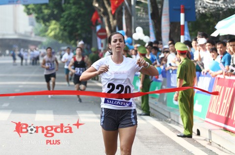 Plus de 1.300 participants à la course du journal Hanoï Moi