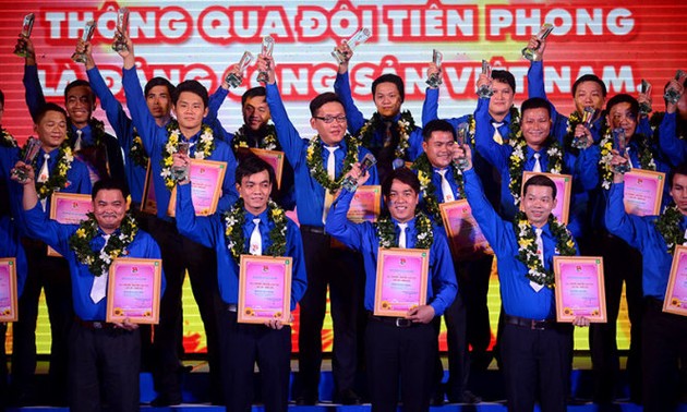 Ho Chi Minh-ville : 26 jeunes ouvriers reçoivent le prix Nguyen Van Troi