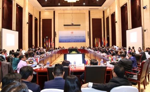 ASEAN: Conférence des ministres  des finances et des gouverneurs 