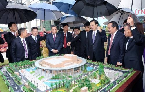 Zhang Dejiang au chantier du palais d’amitié Vietnam-Chine