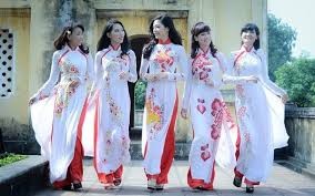 Ao dai, tunique traditionnelle vietnamienne