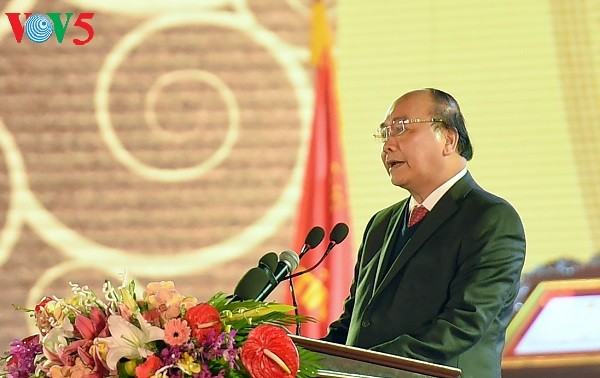 Nguyen Xuan Phuc au 20ème anniversaire de la refondation de Bac Ninh