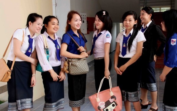 Combien d’étudiants laotiens font leurs études au Vietnam?