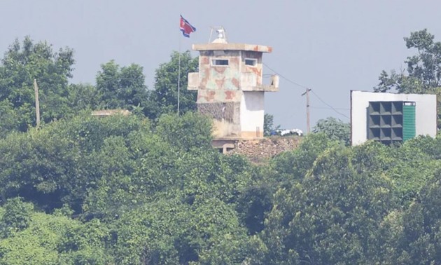 Pyongyang commence à démonter ses haut-parleurs le long de la frontière