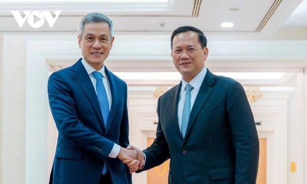 Cambodian PM urges for 20 billion USD trade with Vietnam 