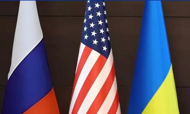 Turkey proposes Russia-Ukraine-US summit