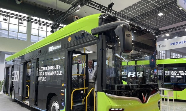 Vinfast’s EV buses turn heads at Busworld Europe