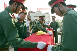 Jumpa pers tentang Konferensi evaluasi pekerjaan mencari dan mengumpulkan tulang belulang pahlawan yang gugur di Laos dan Kamboja.