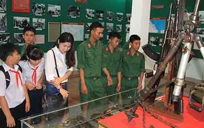 Pameran “Kemenangan besar musim semi 1975-Kekuatan Vietnam”