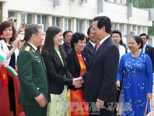 PM Nguyen Tan mengakhiri kunjungan resmi di Bulgaria