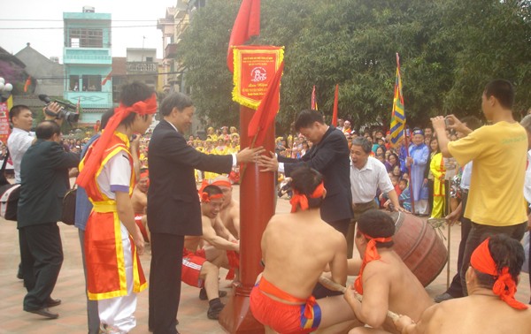 Permainan tarik tali, Pusaka budaya nonbendawi dari umat manusia yang ke-10 di Vietnam