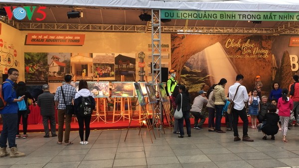 Membuka program “Provinsi Quang Binh di tengah-tengah Kota Hanoi”