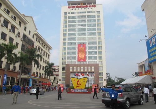 Sekolah Tinggi Industri Hanoi bekerjasama memberikan pendidikan kejuruan yang bermutu tinggi untuk mahasiswa Laos