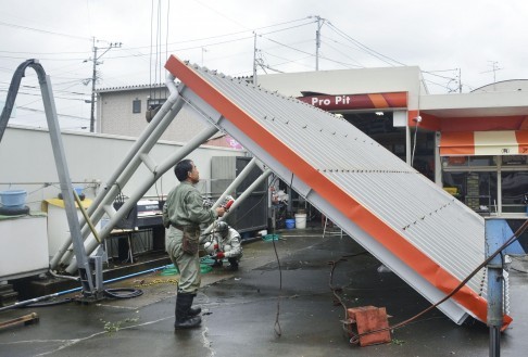 Goni typhoon hits Japan’s Kyushu island