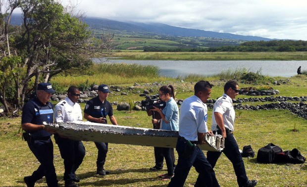 France confirms Reunion debris is from MH370