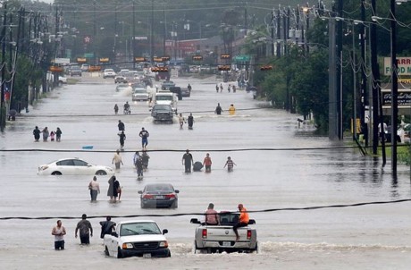 Estados Unidos: Texas despliega 12 mil efectivos para enfrentar a Harvey