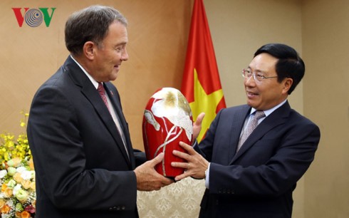 Vietnam llama a inversiones del Estado de Utah de Estados Unidos