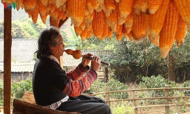 Mui Hai, autor de melodías de las montañas